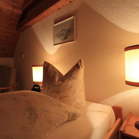 Hotel Schweizerhof Sta Maria Santa Maria Val Müstair Room photo